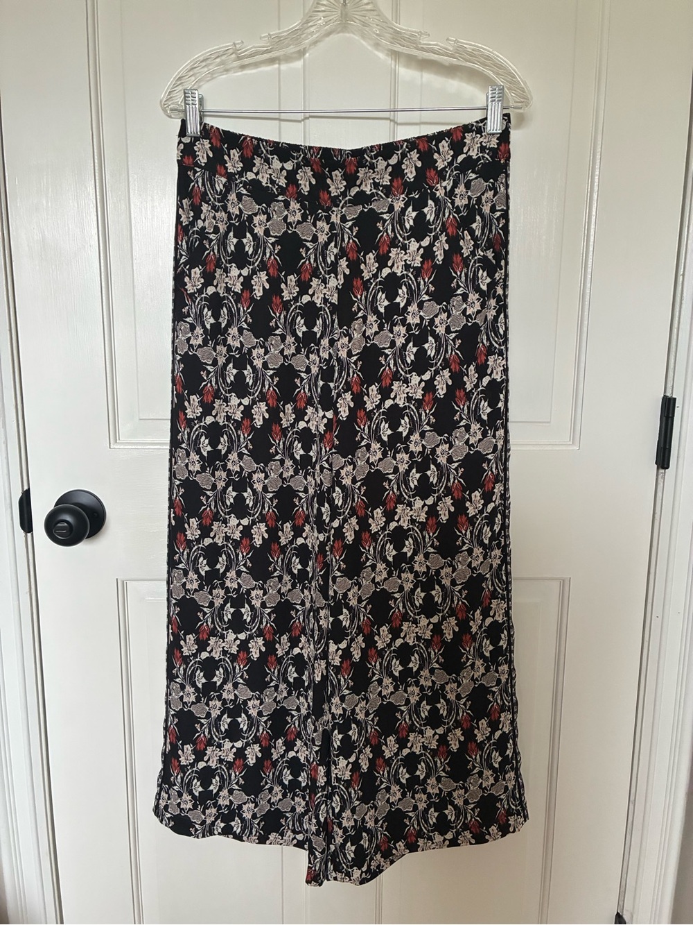 Max Studio wide leg pants with Cream and Red Floral Pattern